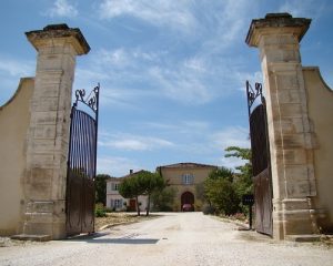 Read more about the article Château de Beaucastel | A monument of Châteauneuf