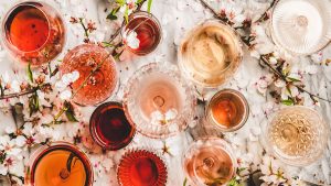 Read more about the article Our must-have rosé selection, a plethora of pink