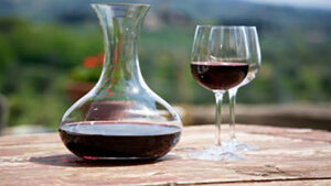 Read more about the article Should you decant your wine?