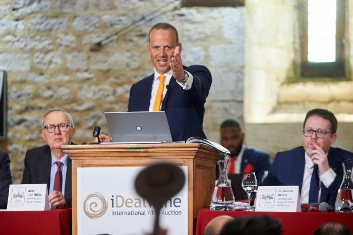 iDealwine organised the hospices de Nuits