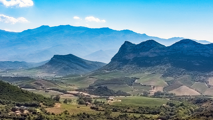 Corsica - mountians - corsican wine - idealwine