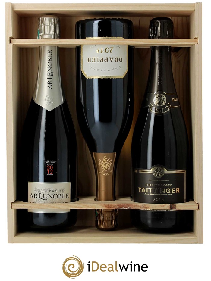 Wooden case of vintage Champagne