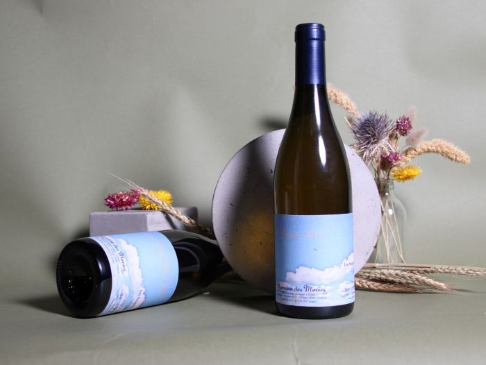 Domaine des Mirroirs bottles of wine