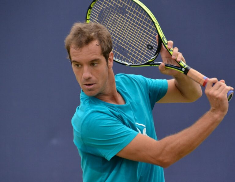 Richard Gasquet playing tennis