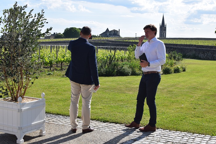 Cyrille Jomand (L) and Raphaël de Fonscolombe (R) at the 2025 Château La Conseillante tasting.